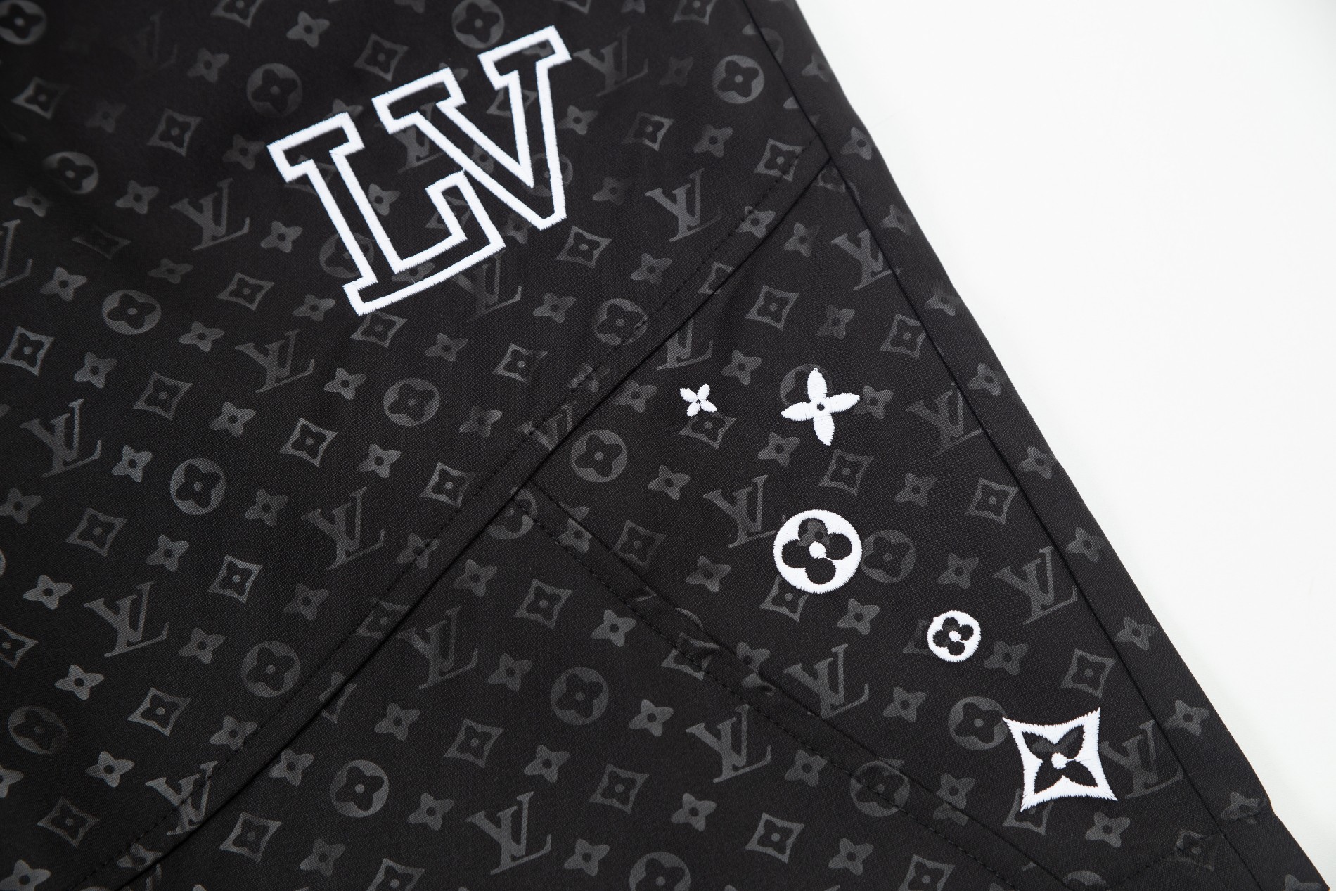 LV Shorts 0010