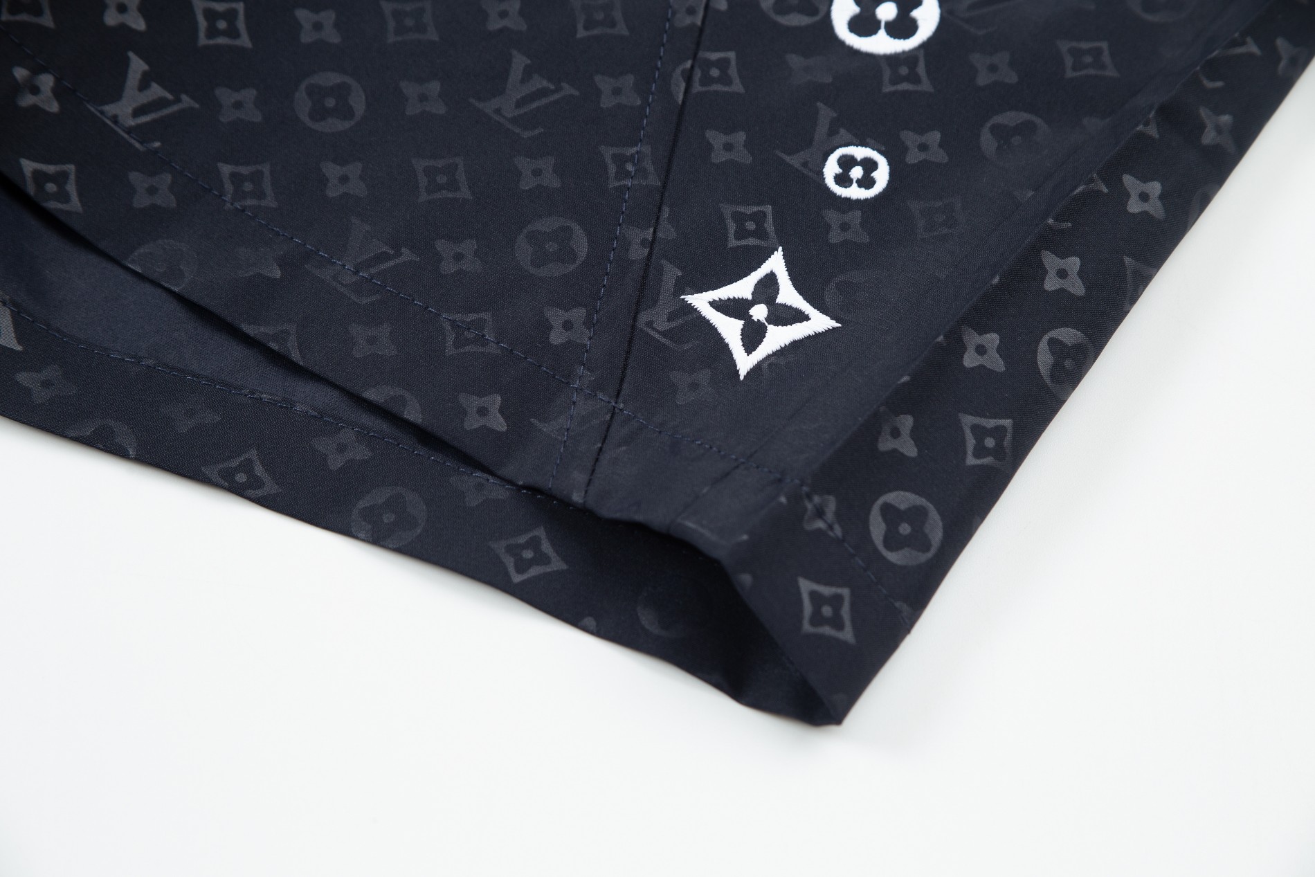LV Shorts 0010