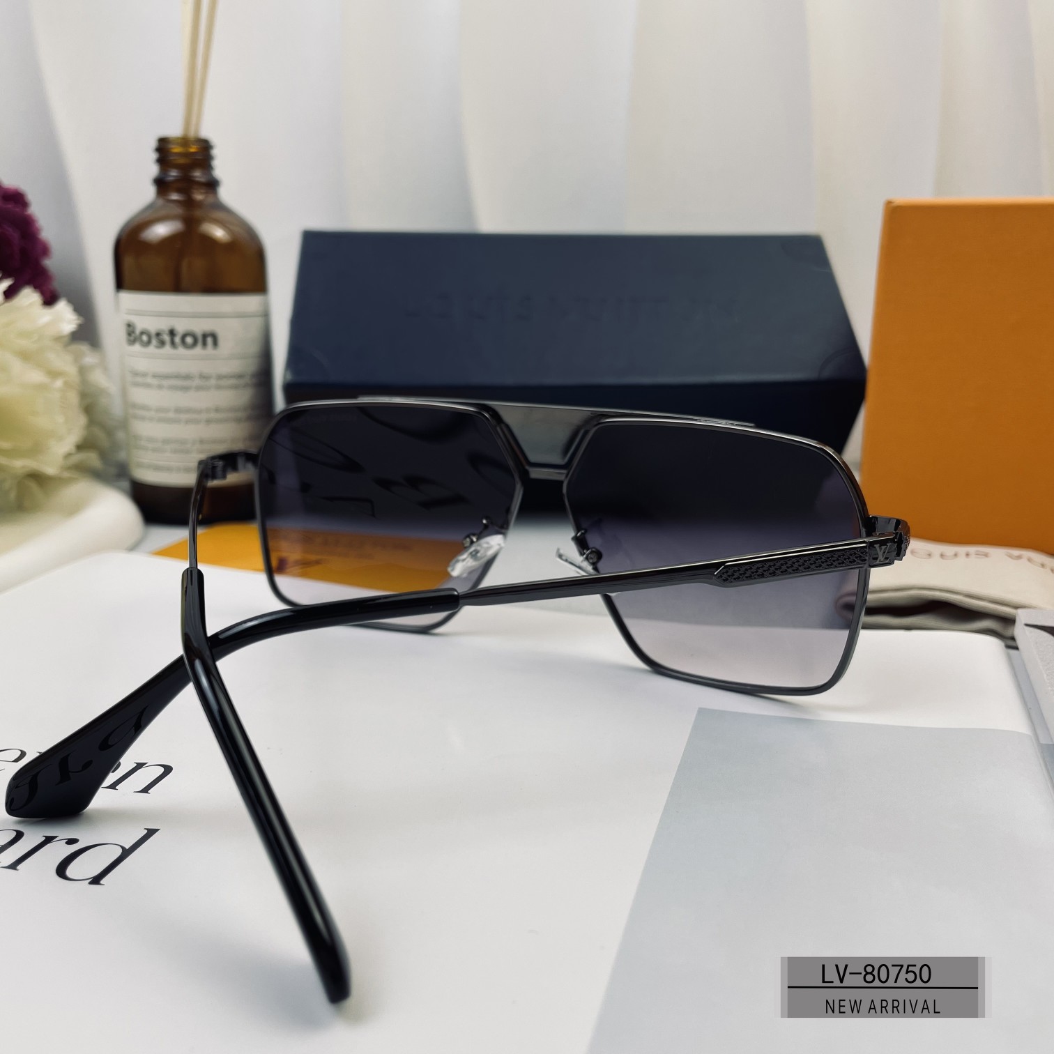 L Sunglasses 0002