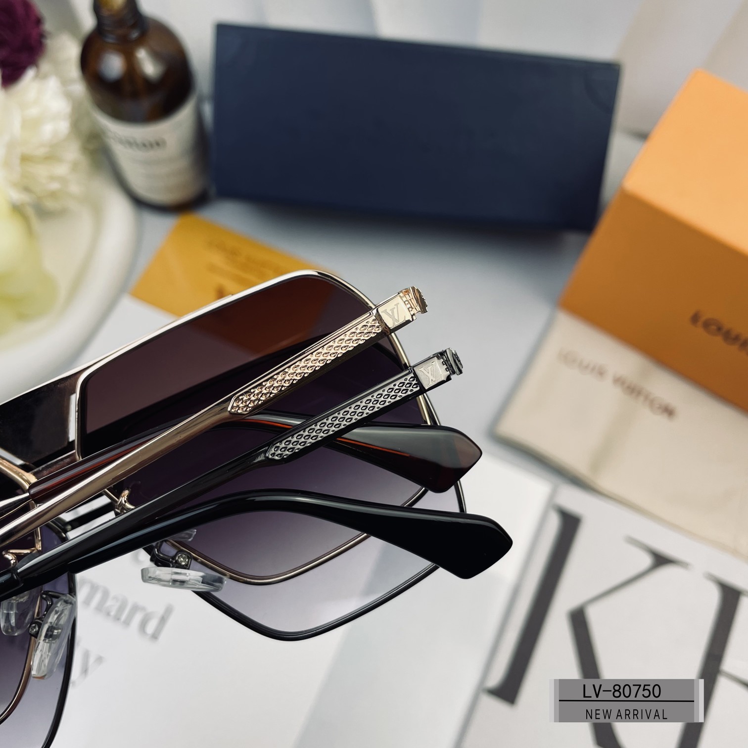 L Sunglasses 0002