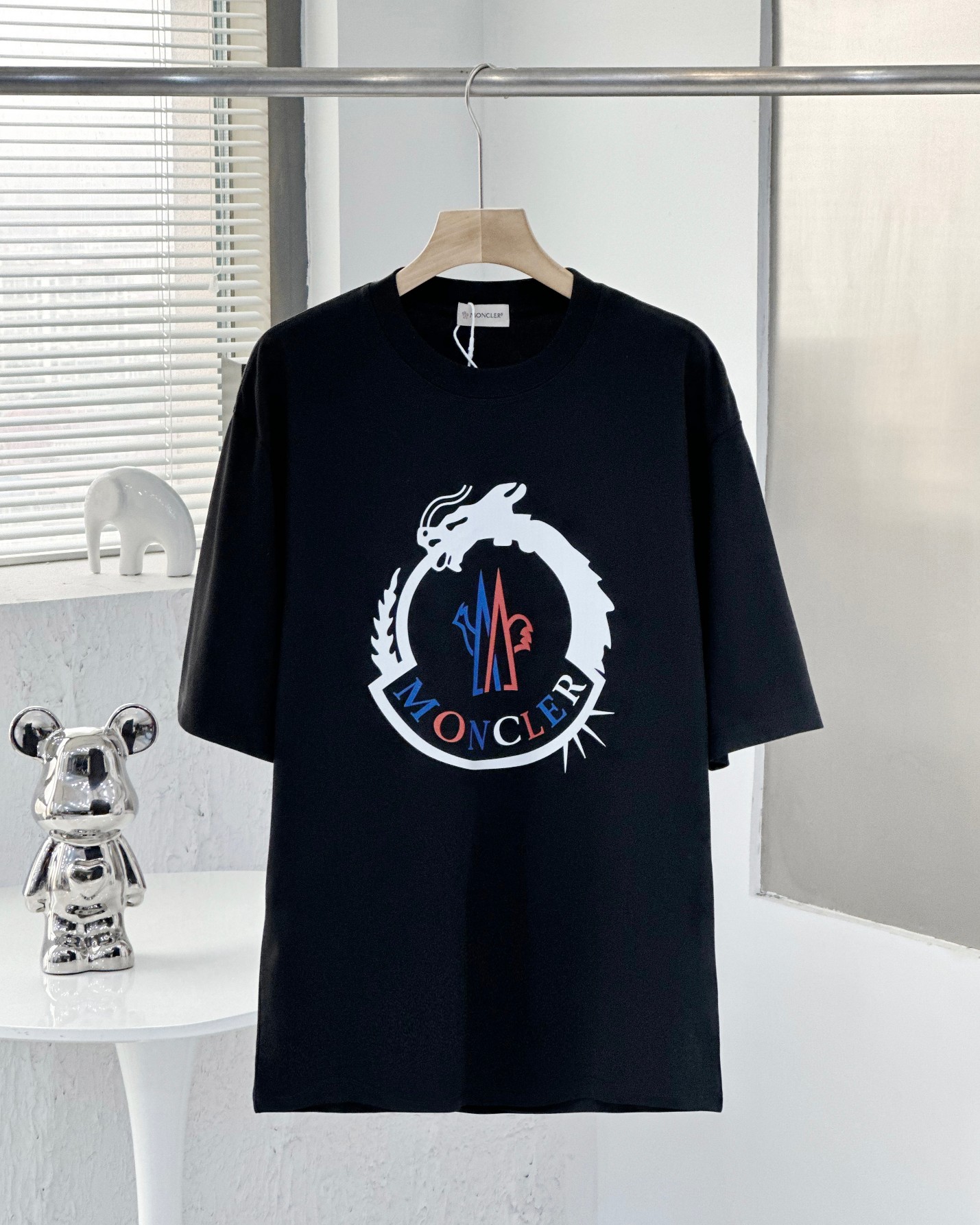 Mon New Arrival T-shirt 0010