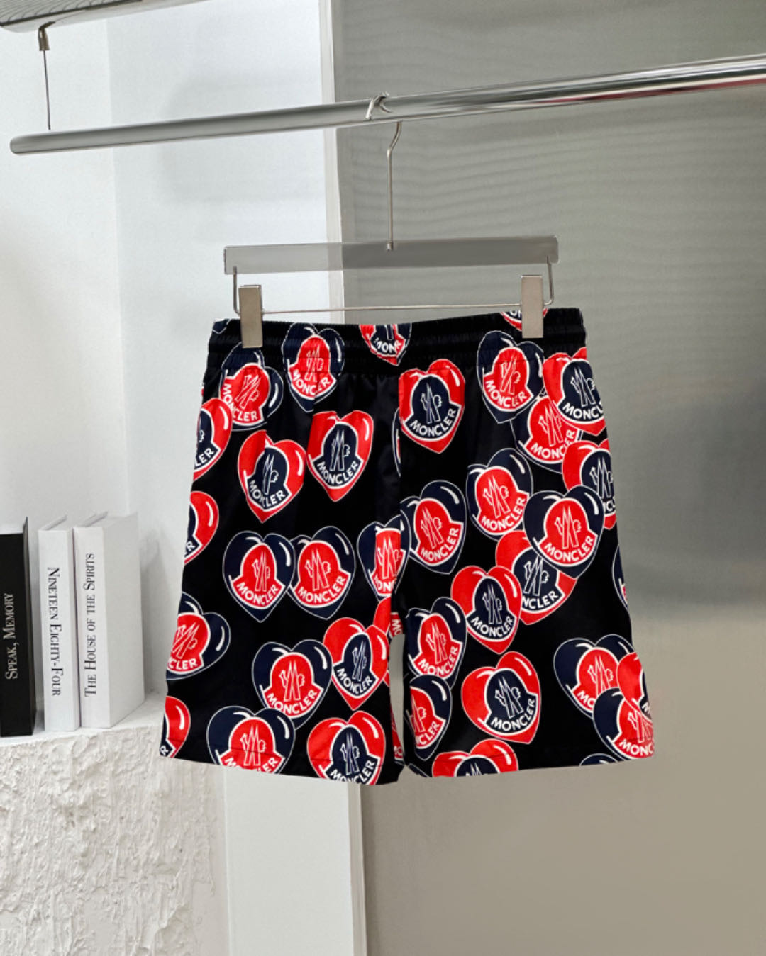 Mon New Arrival Short 0008