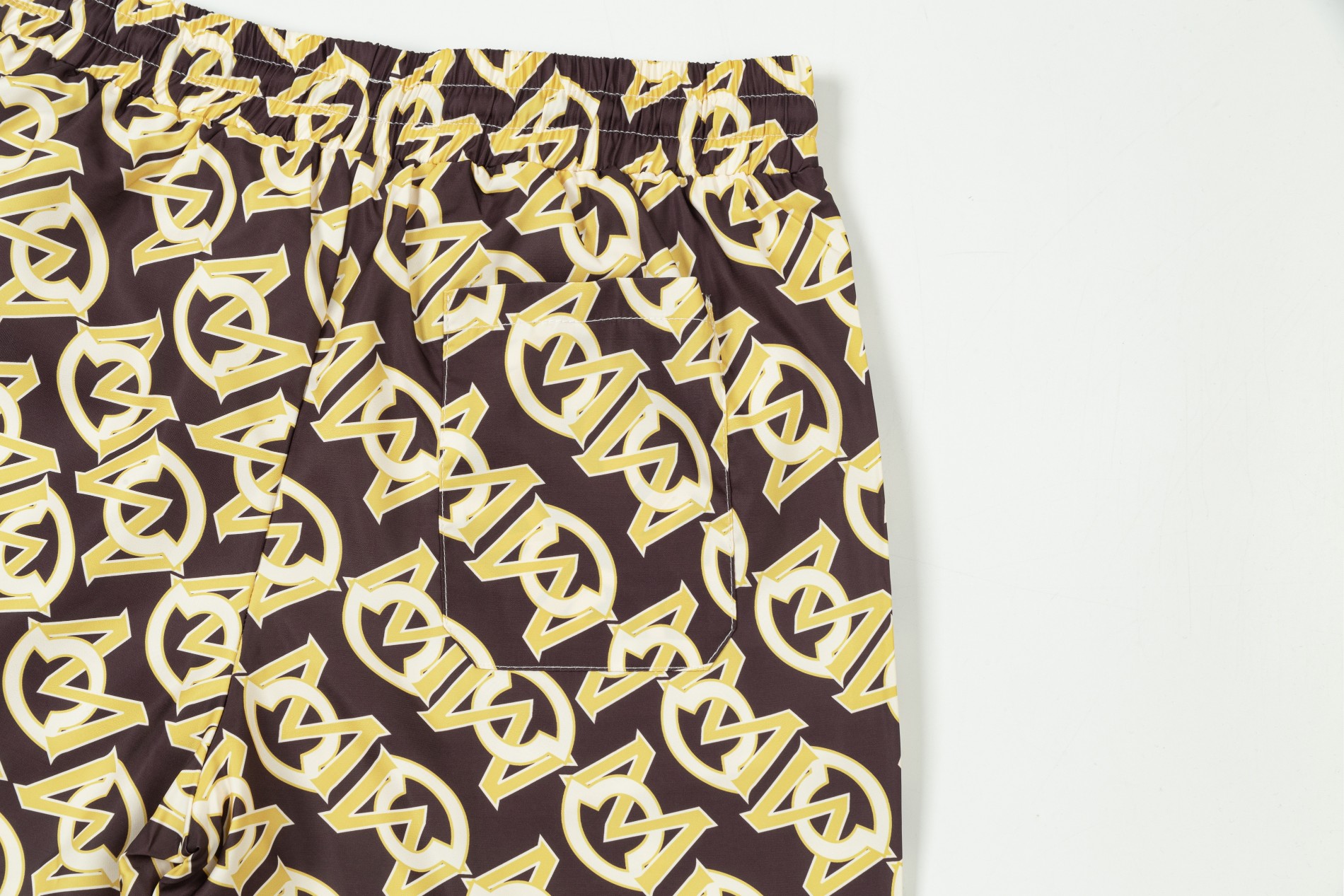 Mon New Arrival Short 0007