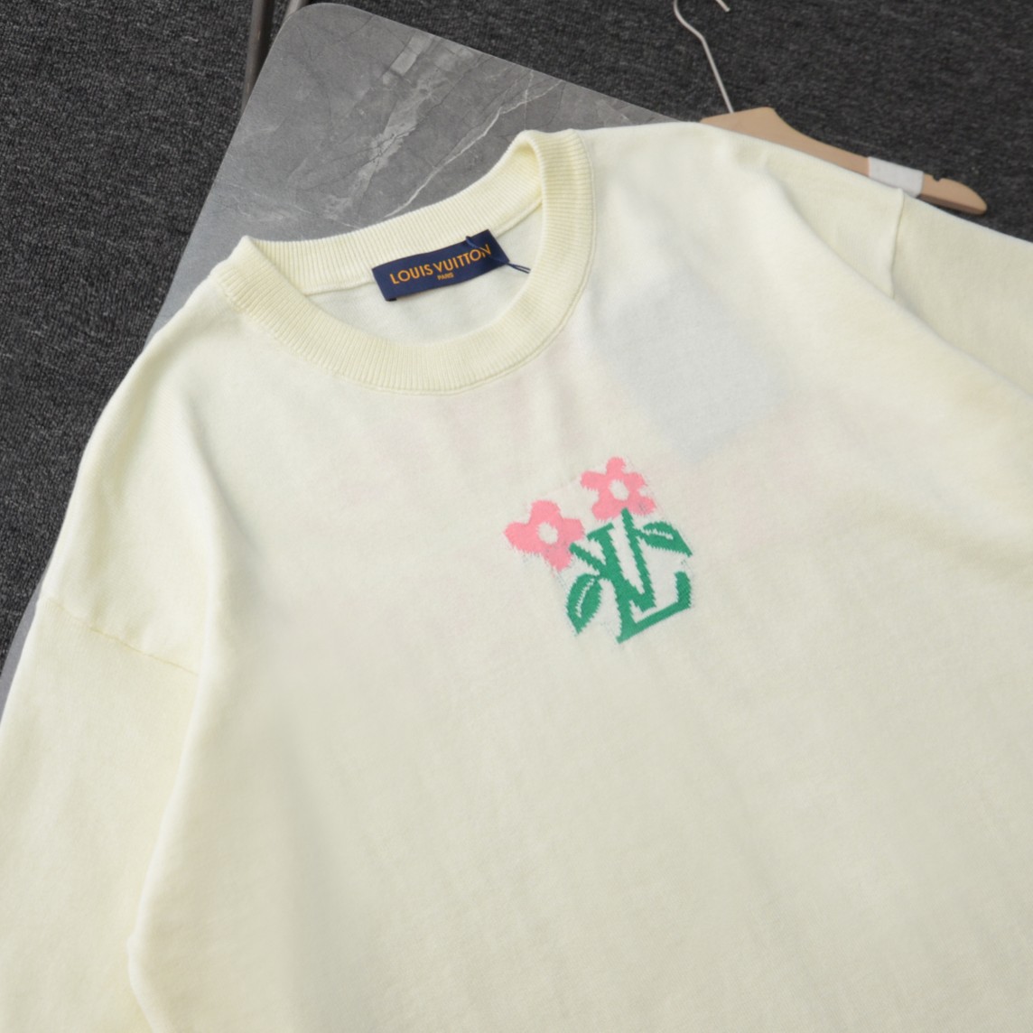 L T-Shirt New Arrival 0202