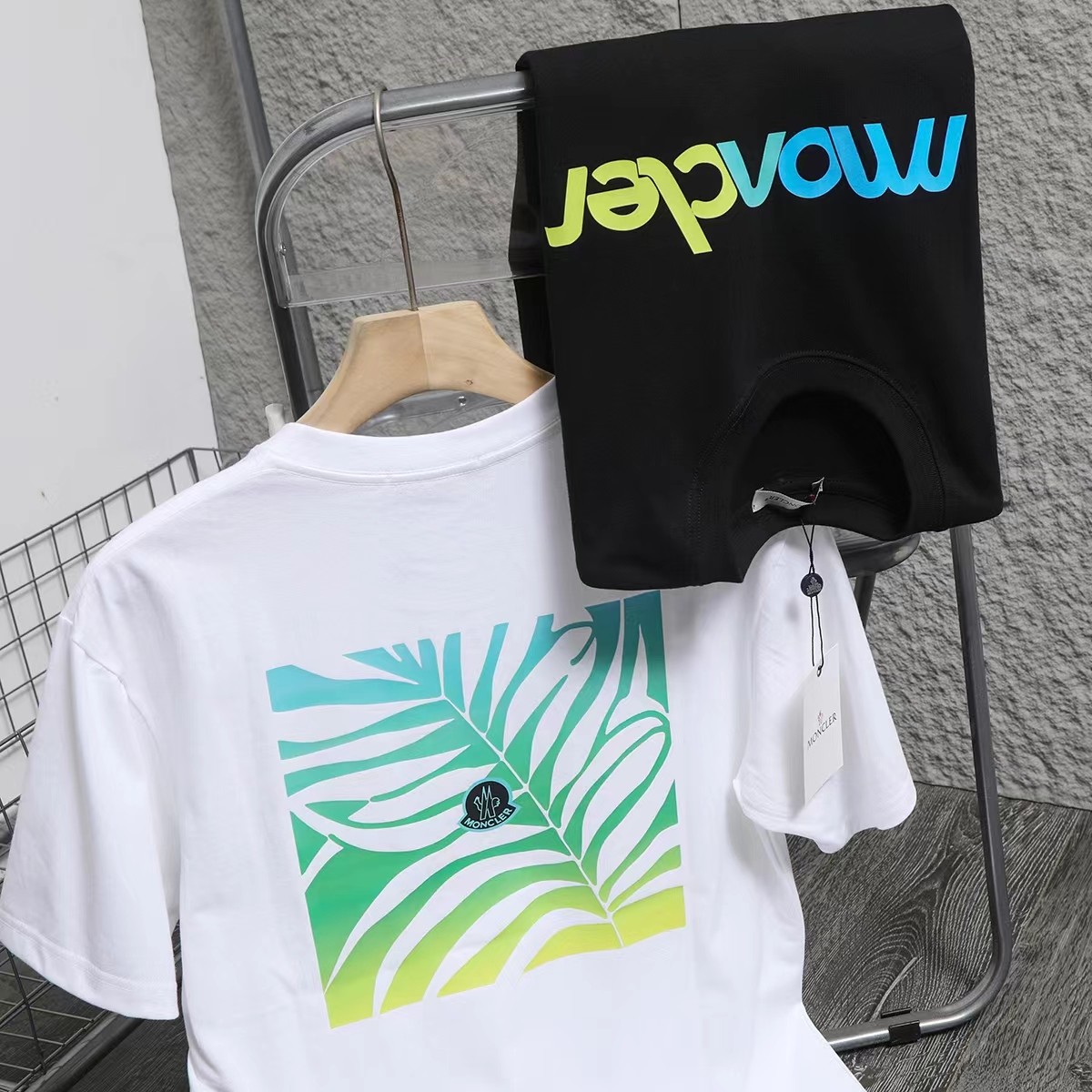 Mon New Arrival T-shirt 0009