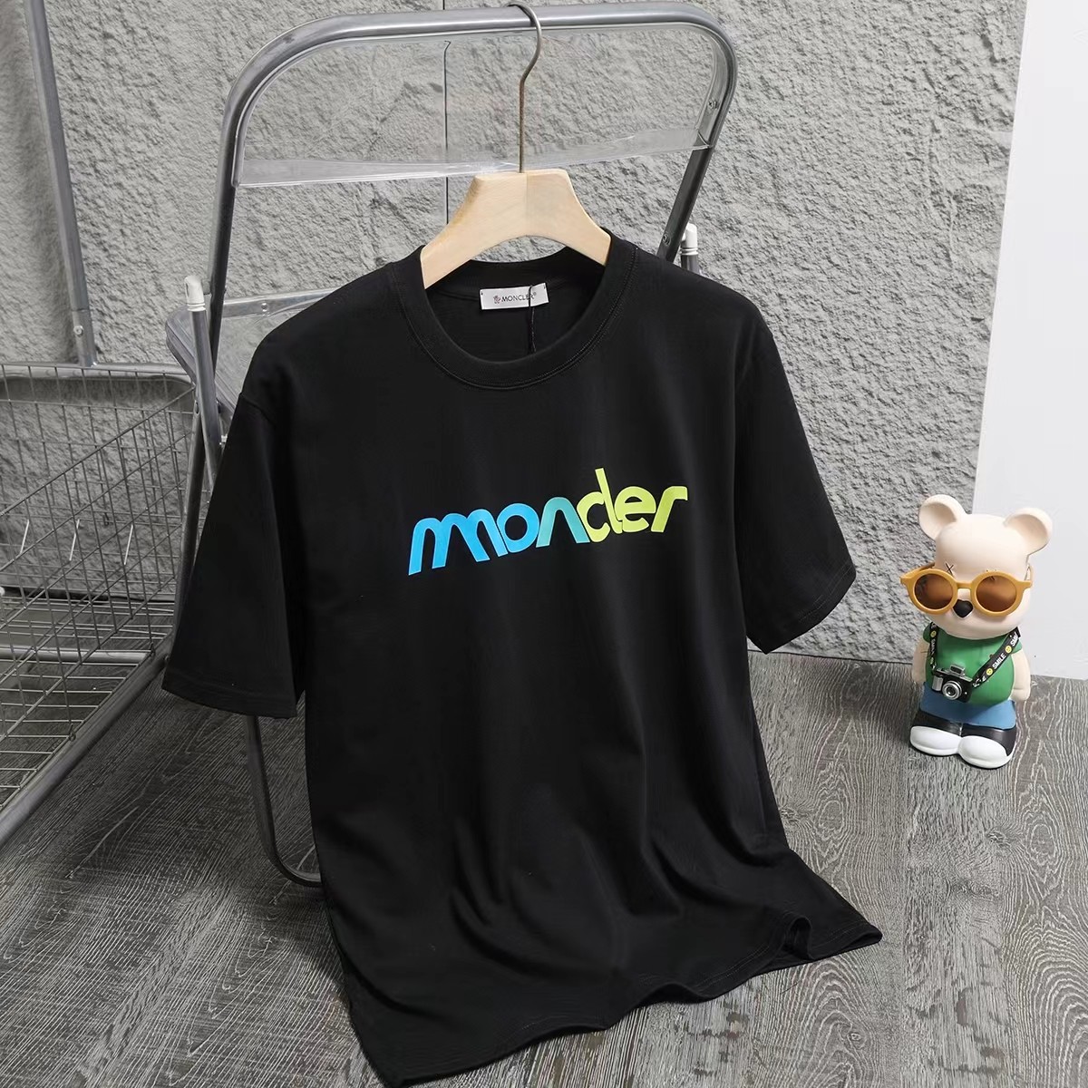 Mon New Arrival T-shirt 0009