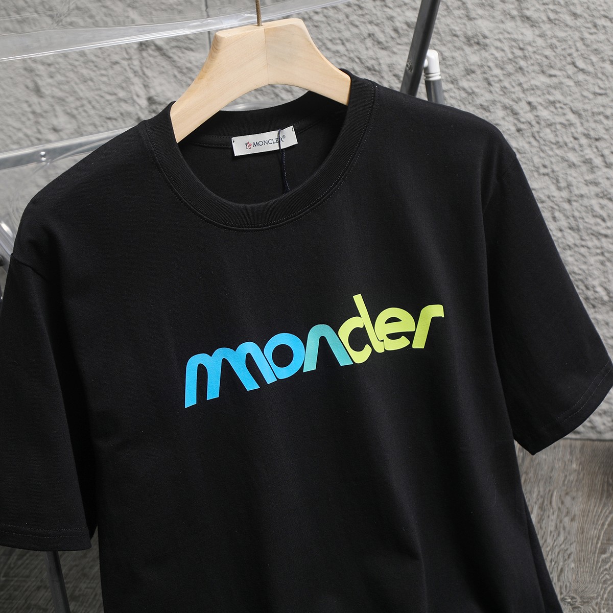 Mon New Arrival T-shirt 0009