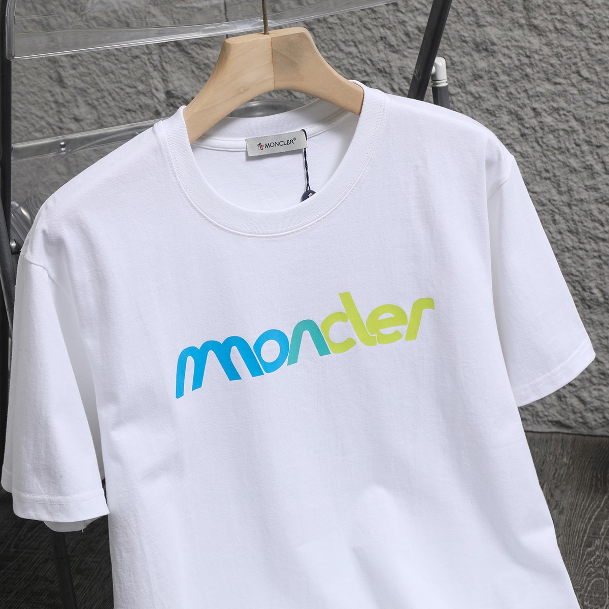 Mon New Arrival T-shirt 0009