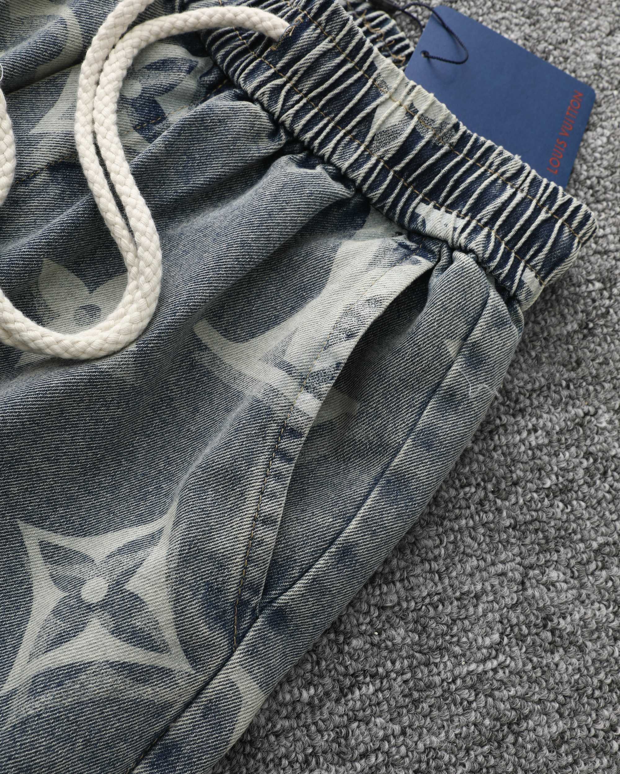 Louis new arrival 25SS  short 0061