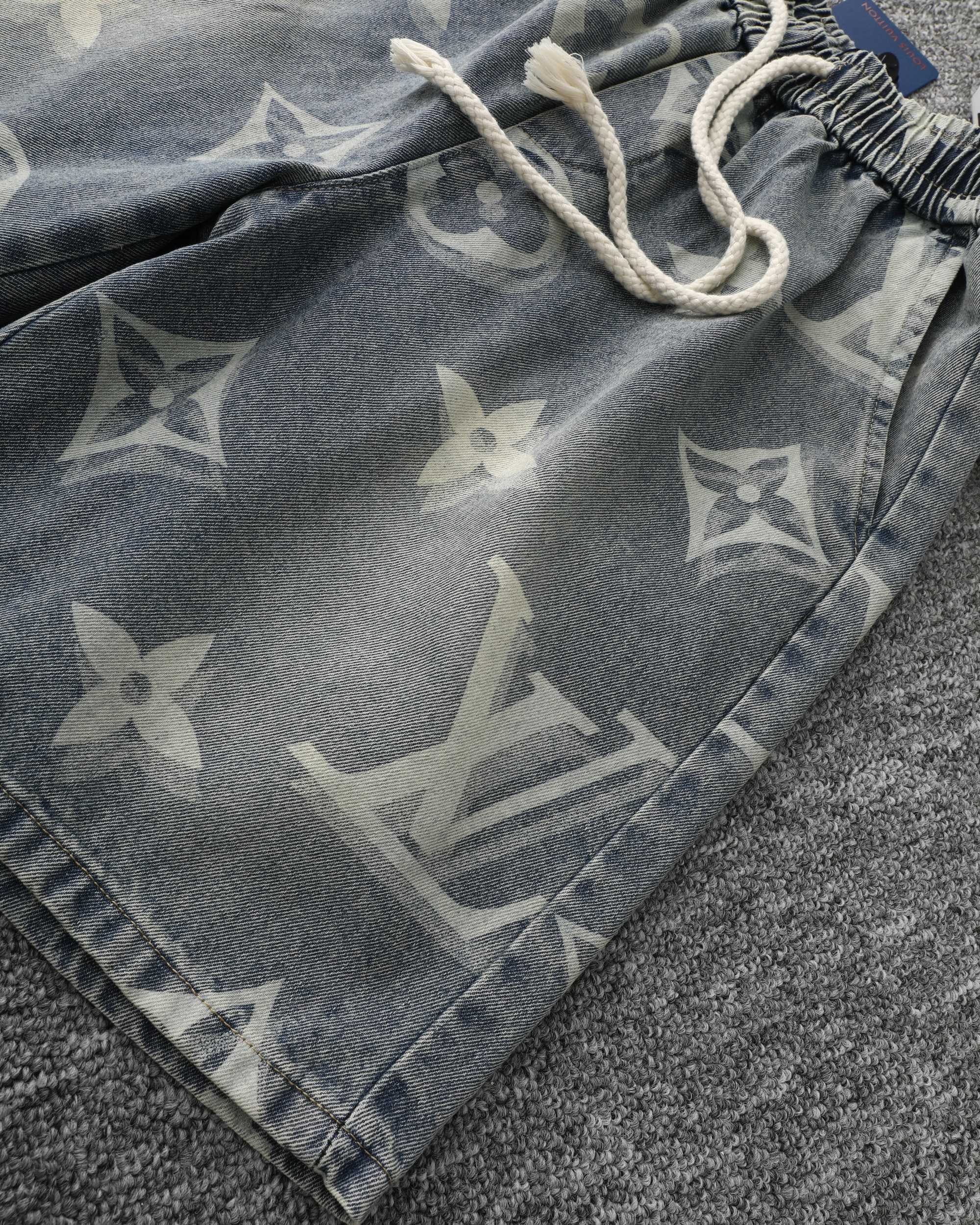 Louis new arrival 25SS  short 0061