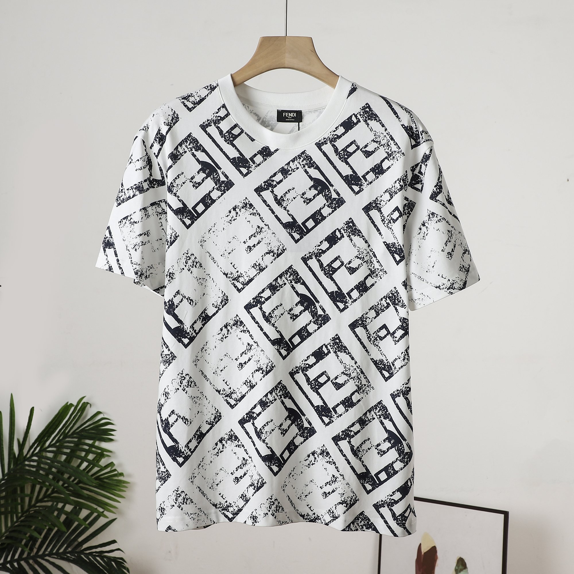 Fen new arrival 25SS  short 0063