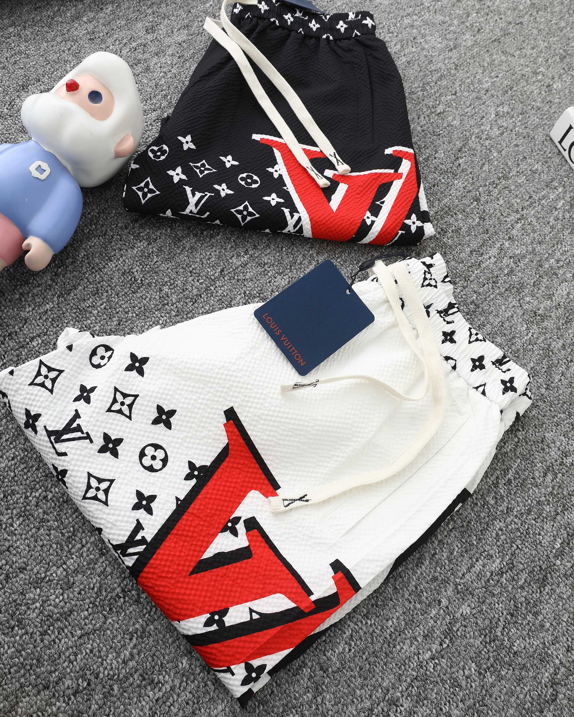 Louis new arrival 25SS  short 0060