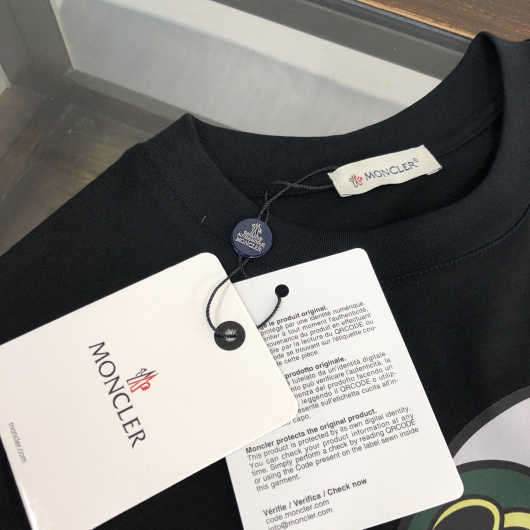 Mon New Arrival T-shirt 0012