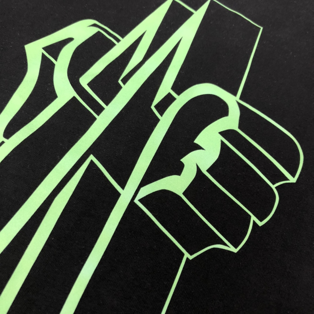 Mon New Arrival T-shirt 0017