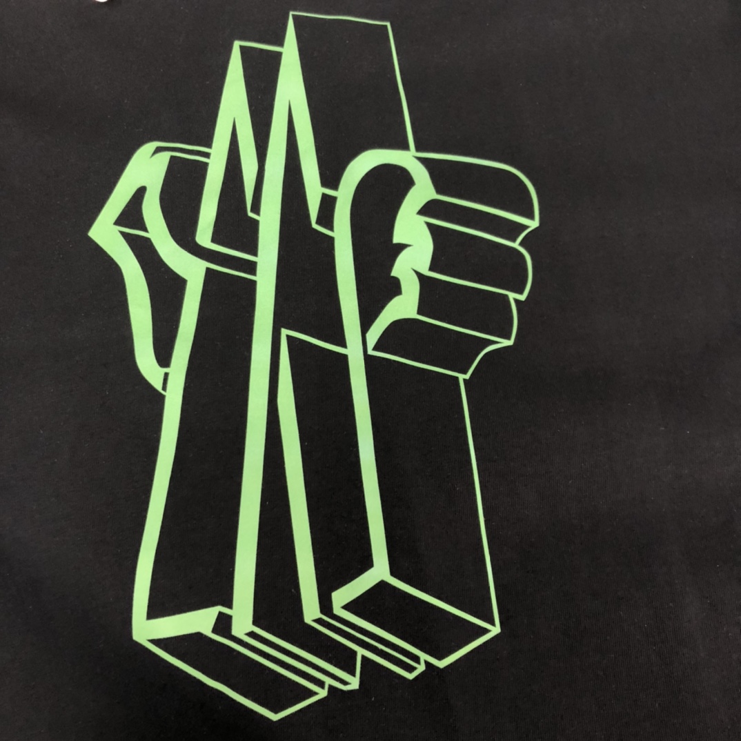 Mon New Arrival T-shirt 0017