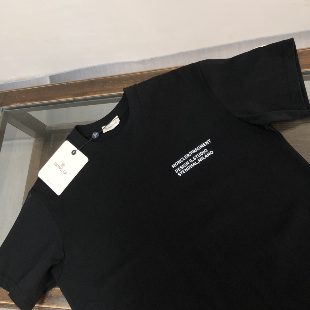 Mon New Arrival T-shirt 0018