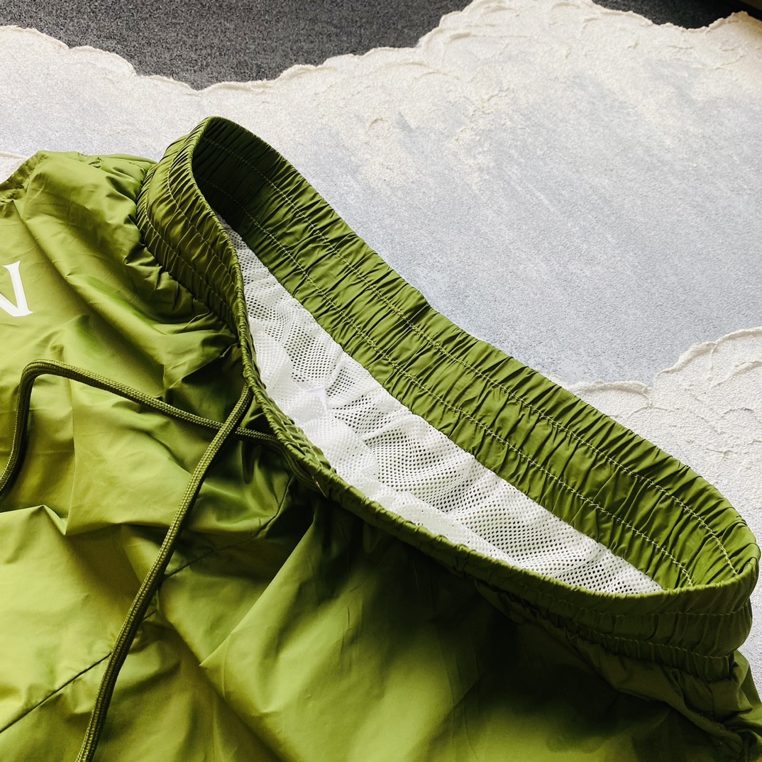 Mon New Arrival Short 0005