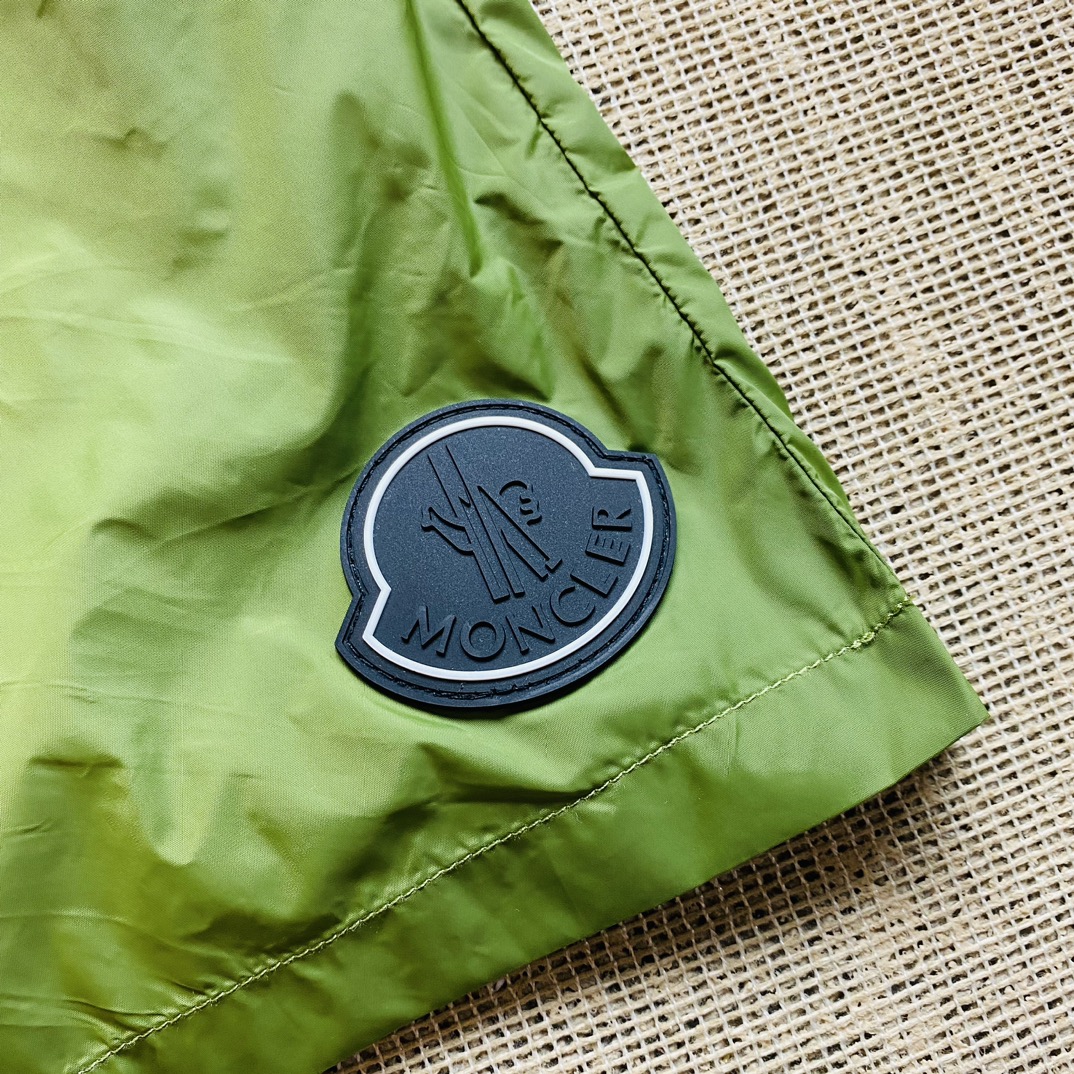 Mon New Arrival Short 0005