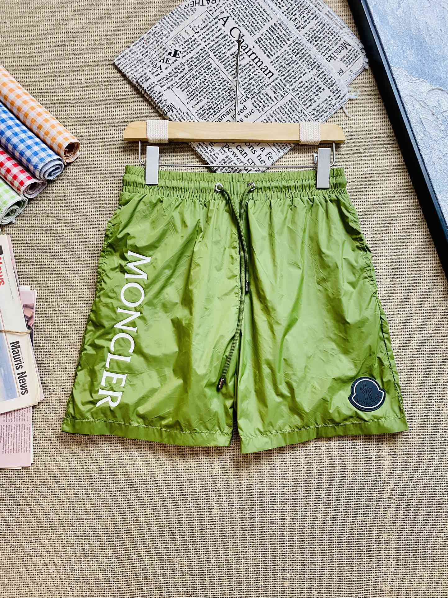 Mon New Arrival Short 0005