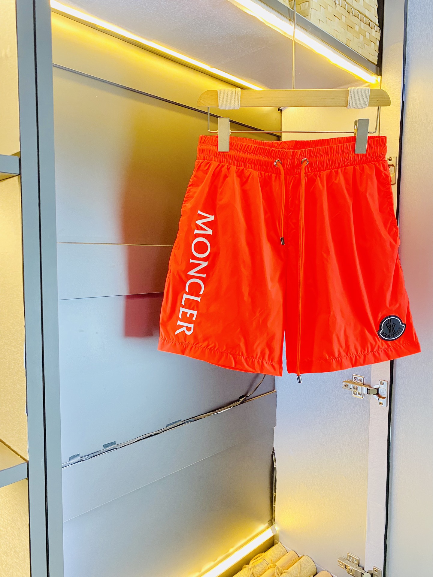 Mon New Arrival Short 0005