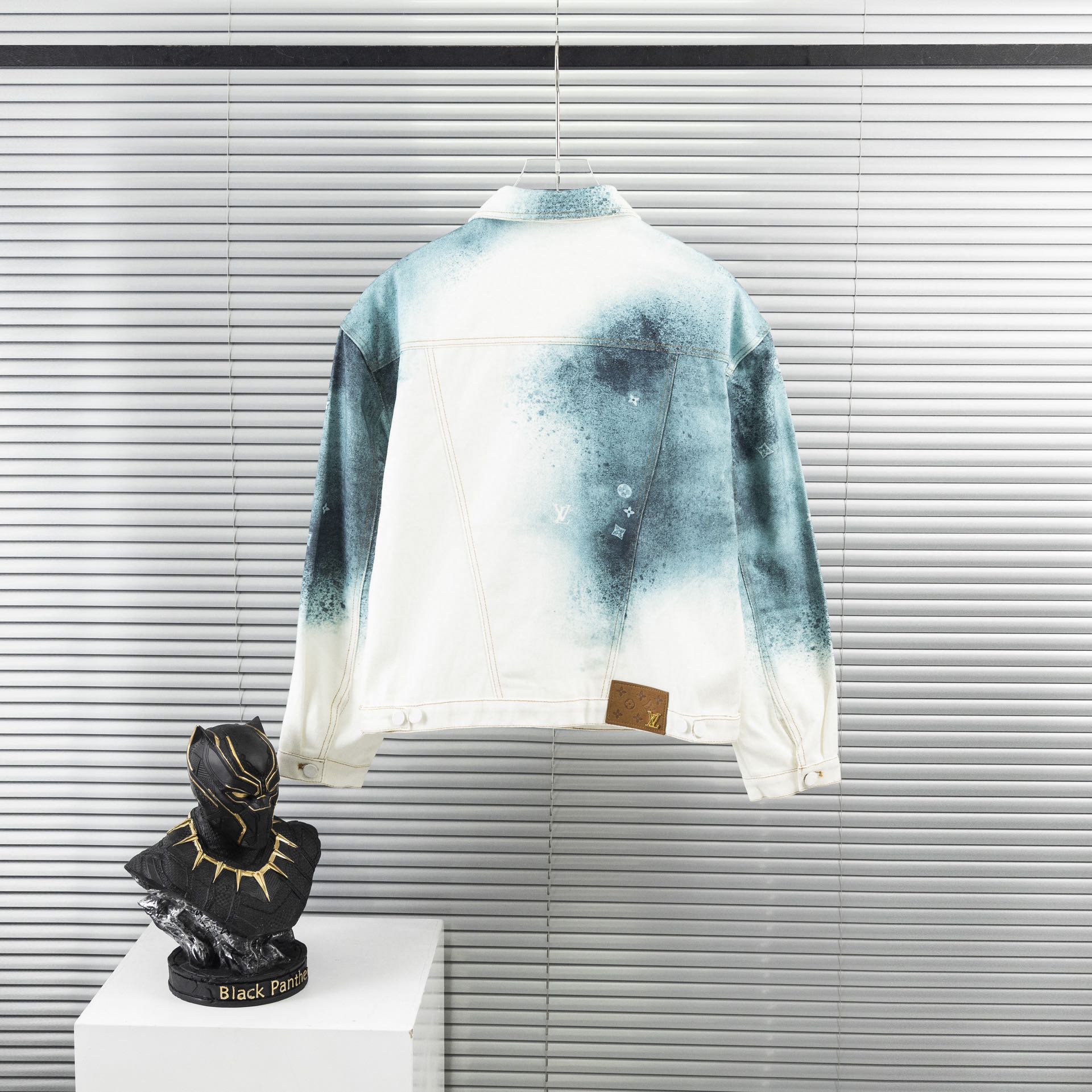 L New Arrival Jacket 0004