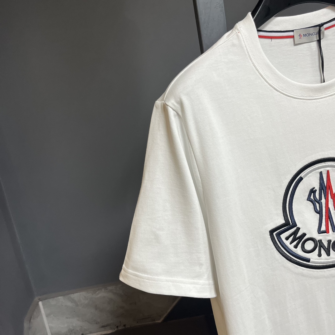Mon New Arrival T-shirt 0002