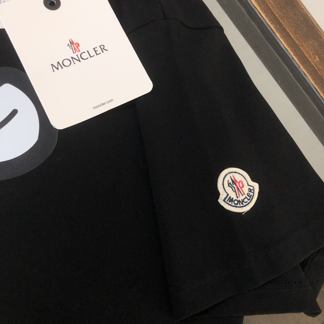 Mon New Arrival T-shirt 0015