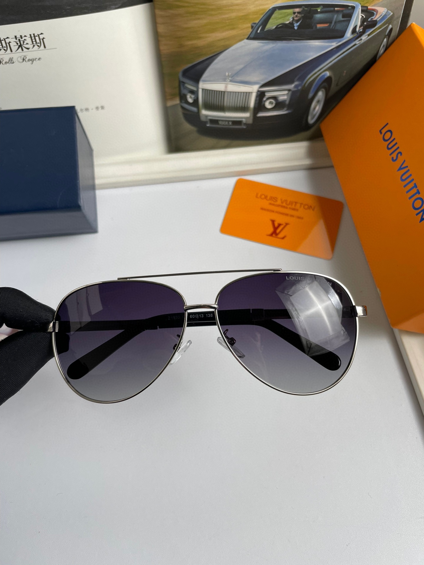 L Sunglasses 0006