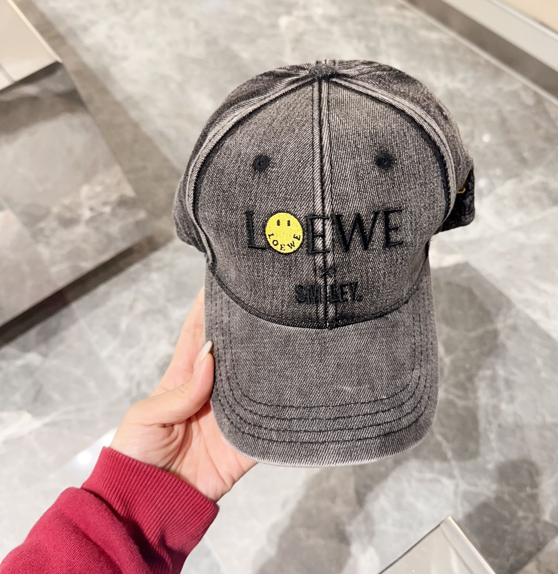 LW Cap 0009