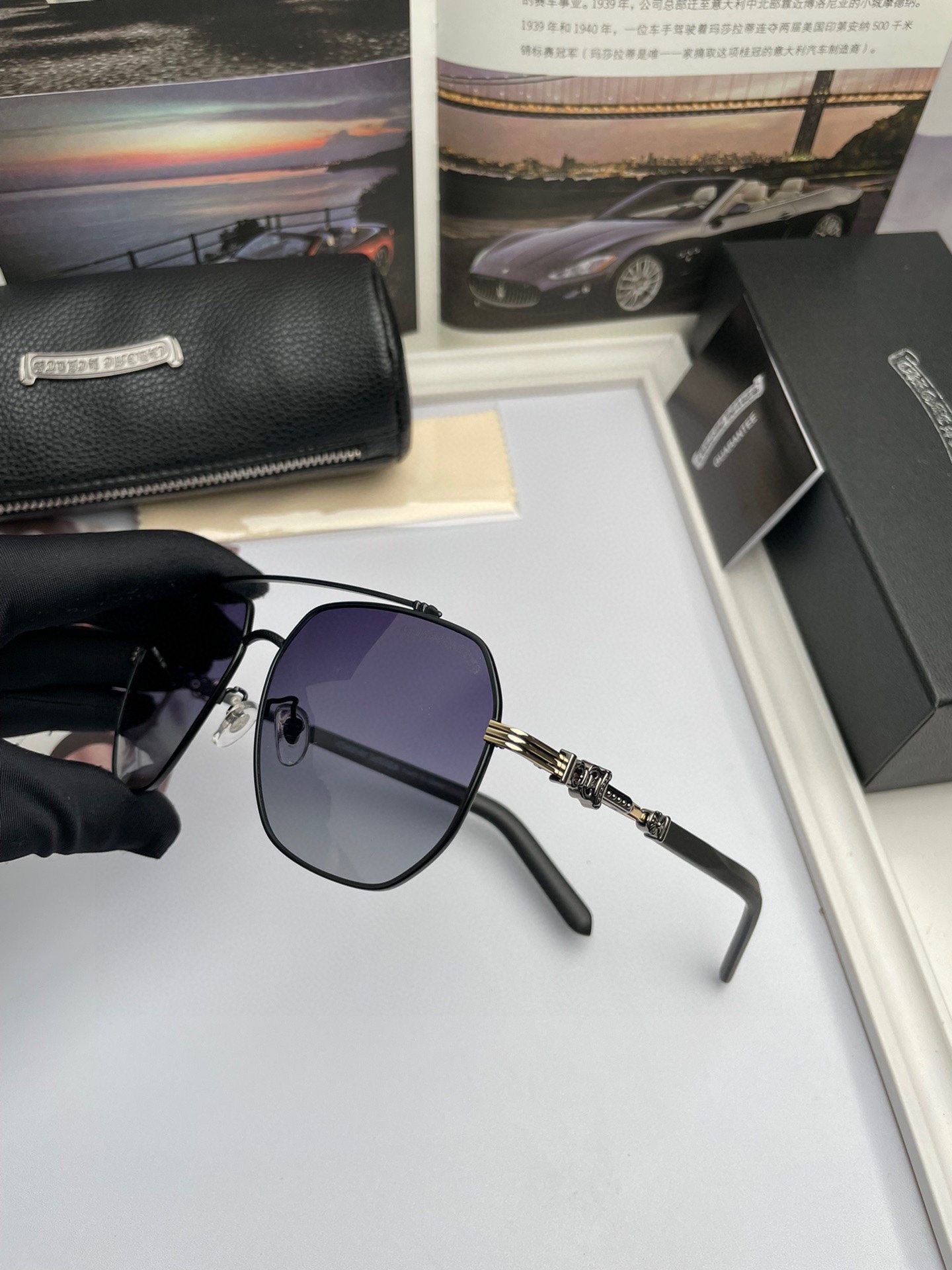 CH Sunglasses 0008