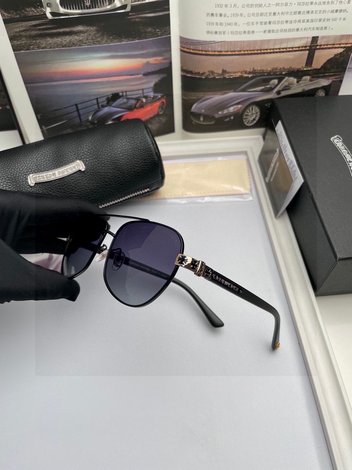CH Sunglasses 0005