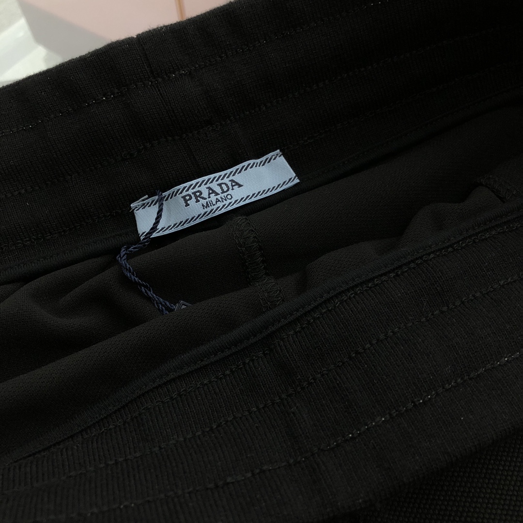 Pra New Arrival Shorts 0016