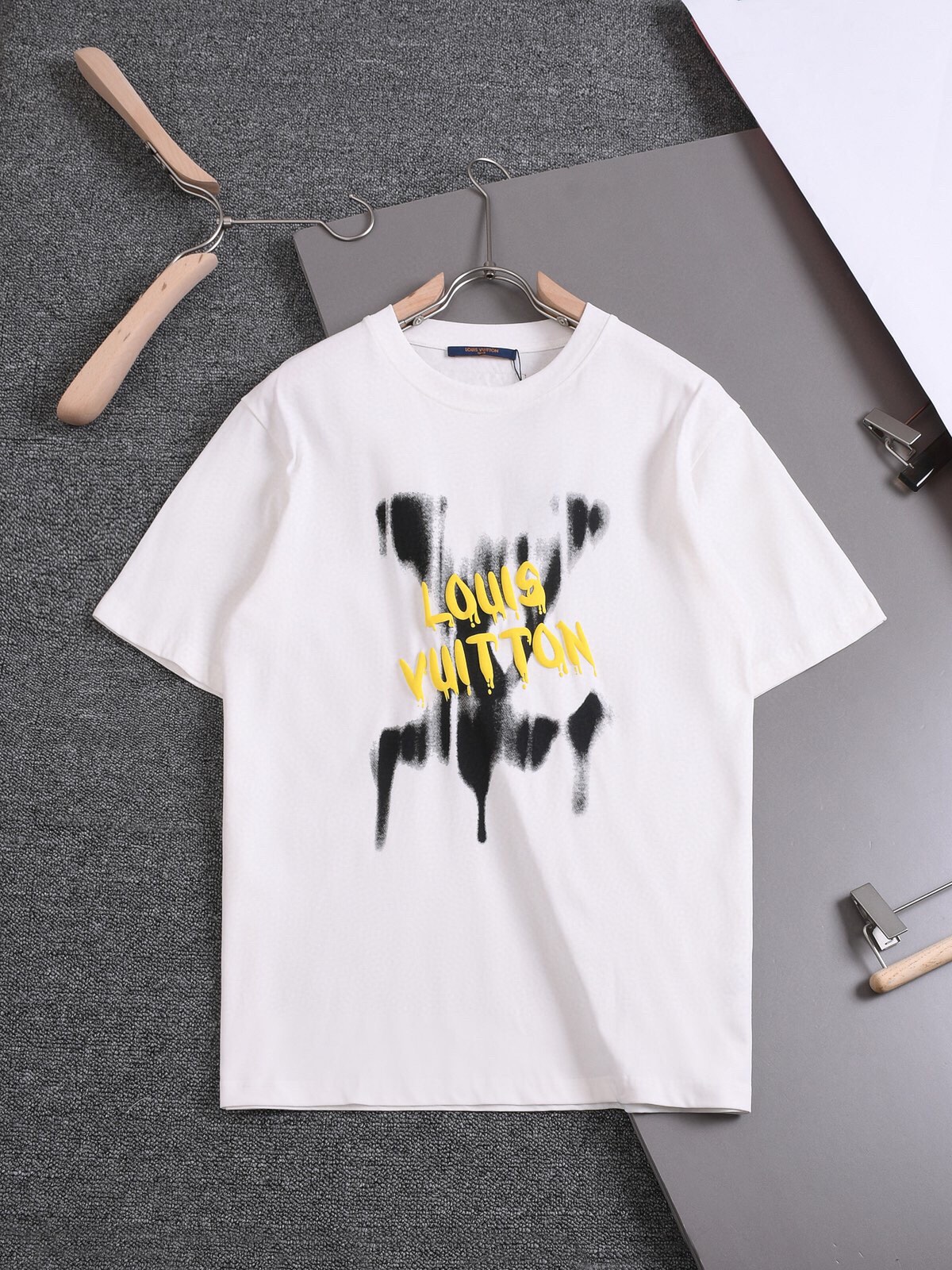 Louis new arrival 24ss men t-shirt 0091