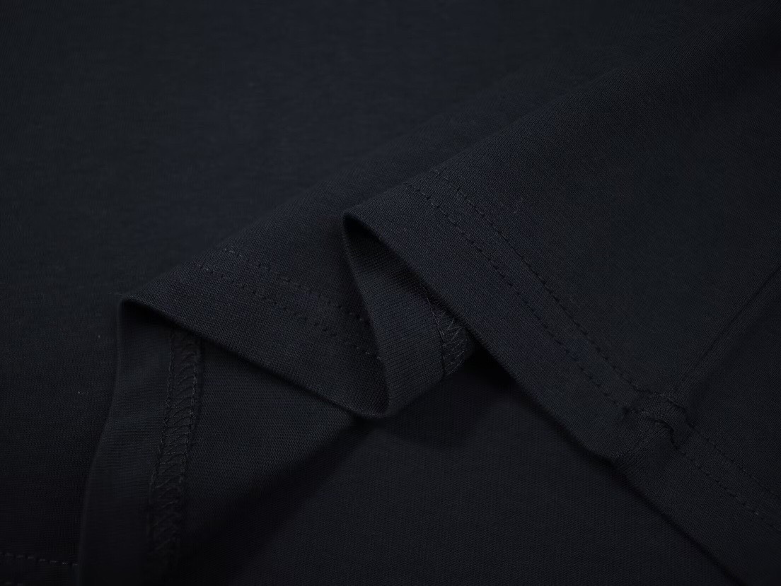 B T-shirt 0219