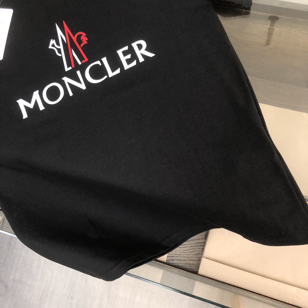 Mon New Arrival T-shirt 0001