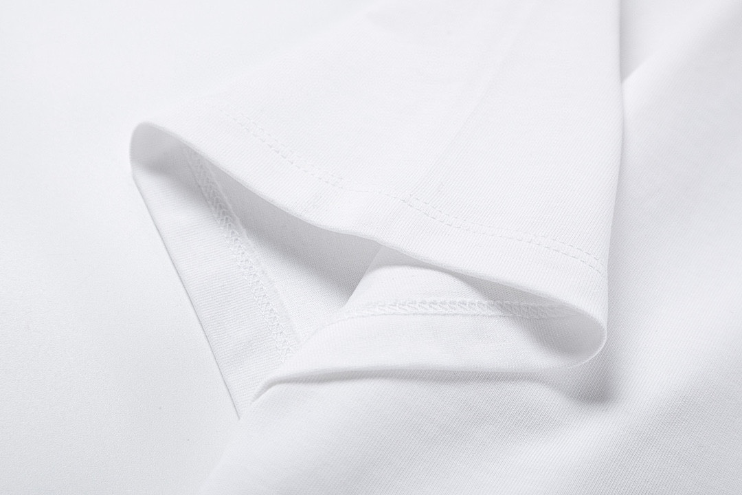 B T-shirt 0209