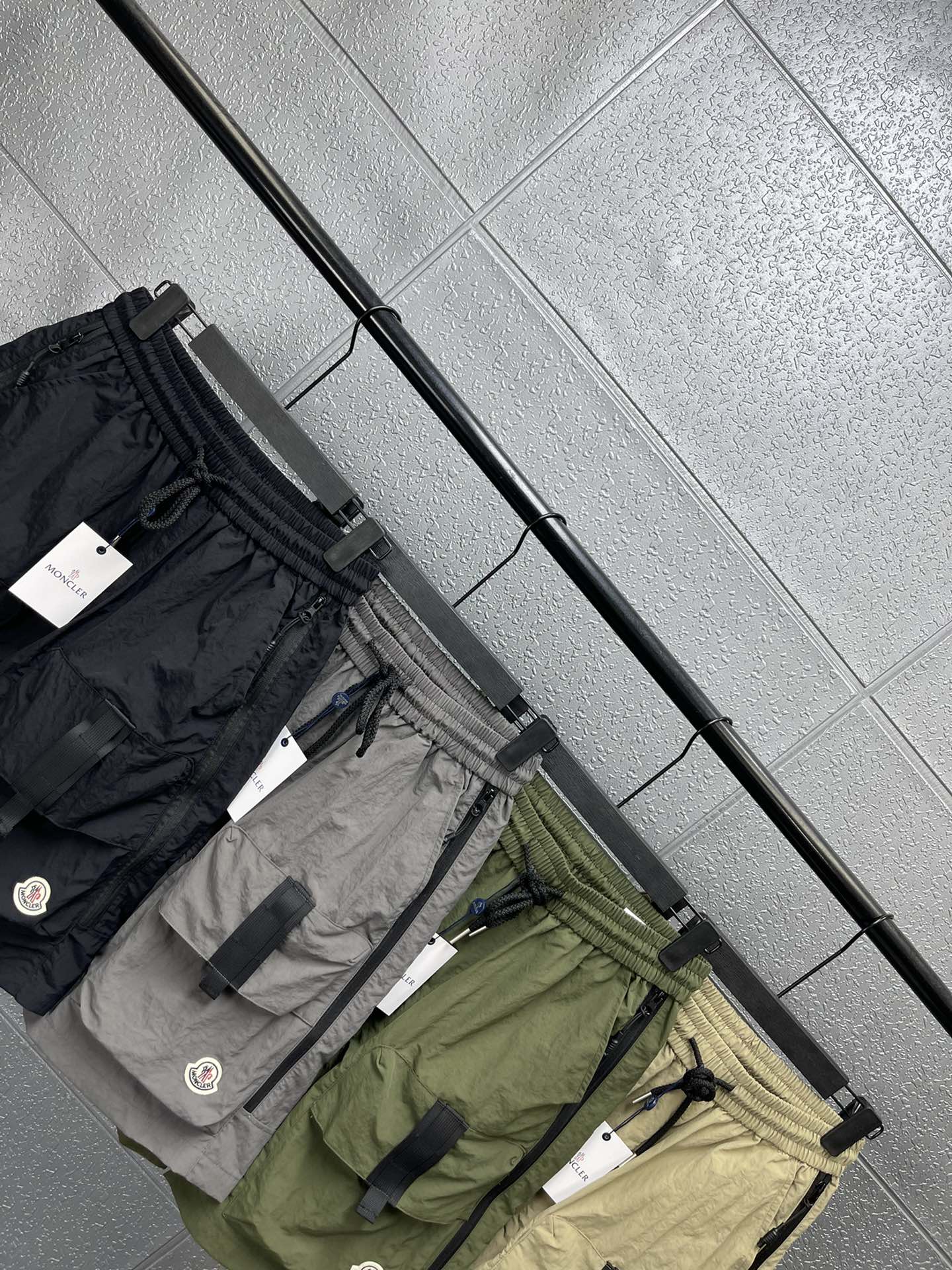 Mon New Arrival Short 0014