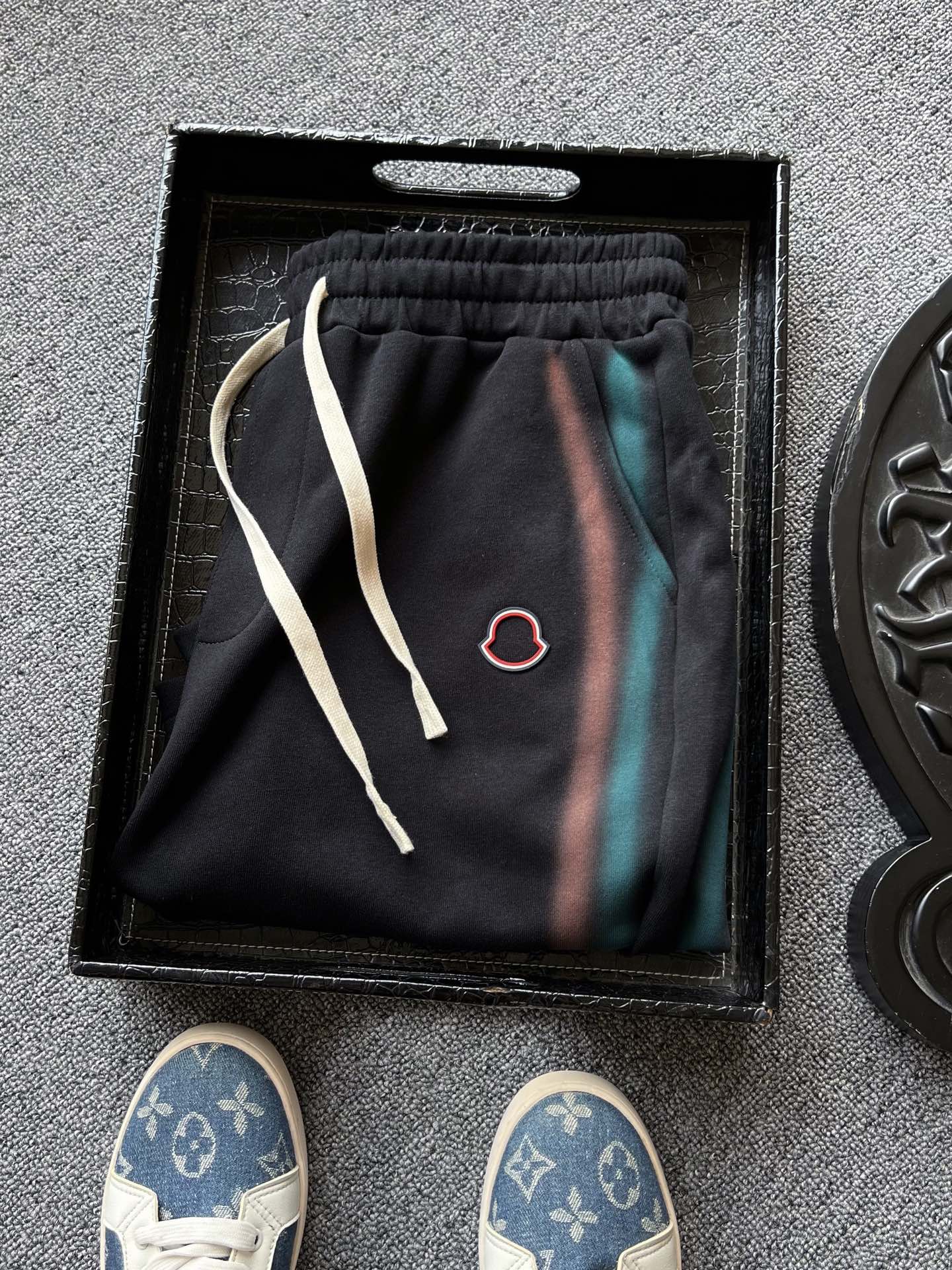 Mon New Arrival Short 0002