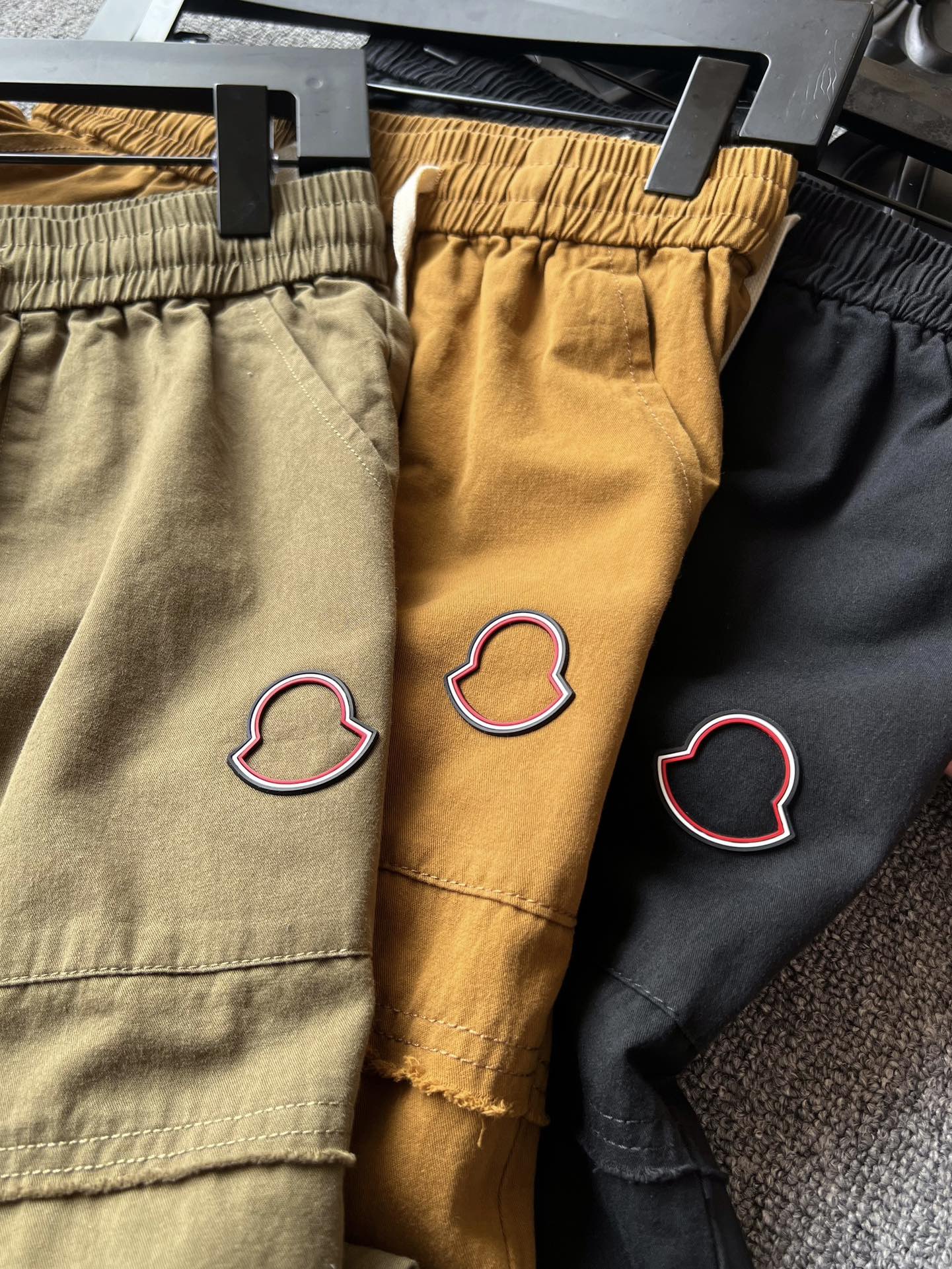 Mon New Arrival Short 0004