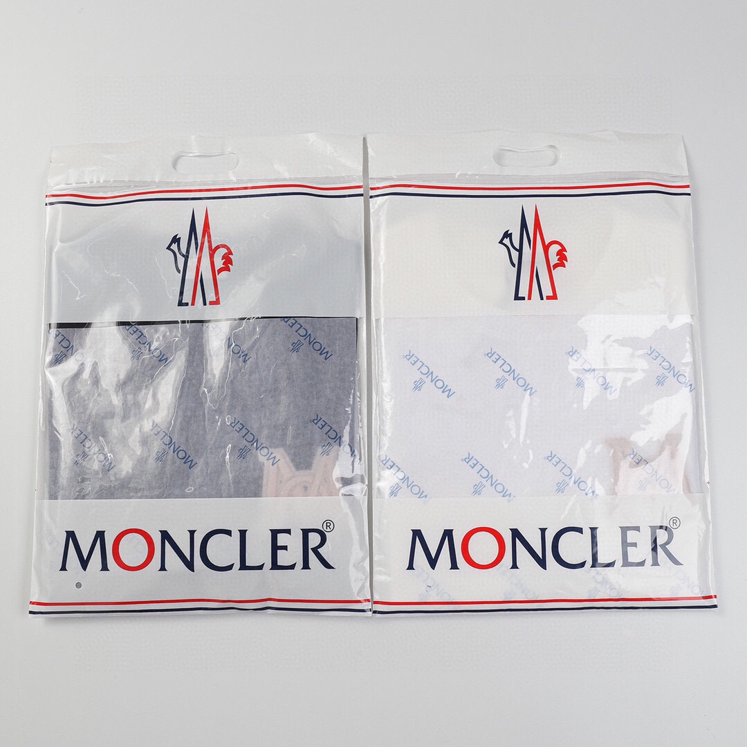 Mon New Arrival T-shirt 0024