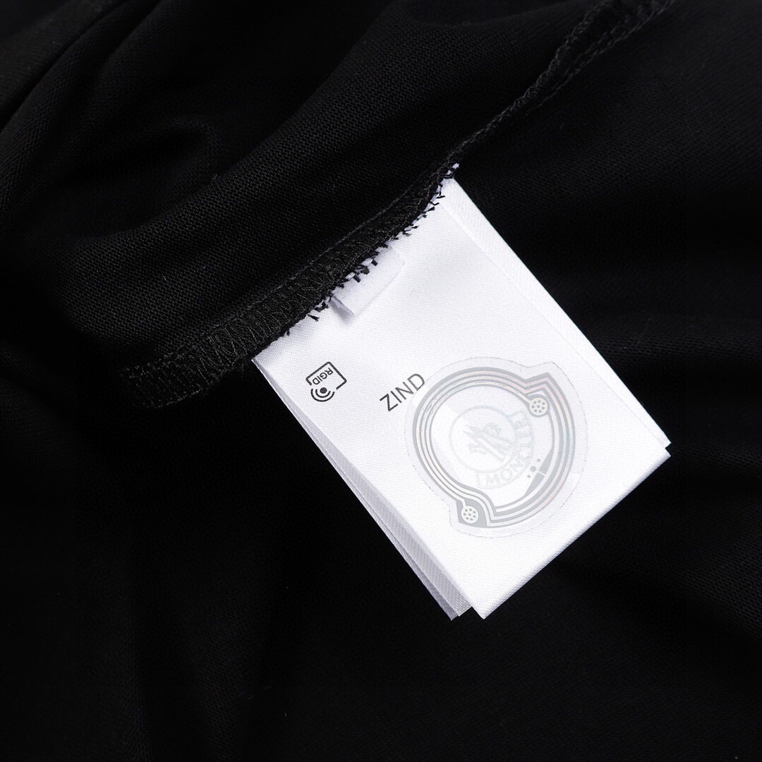 Mon New Arrival T-shirt 0024