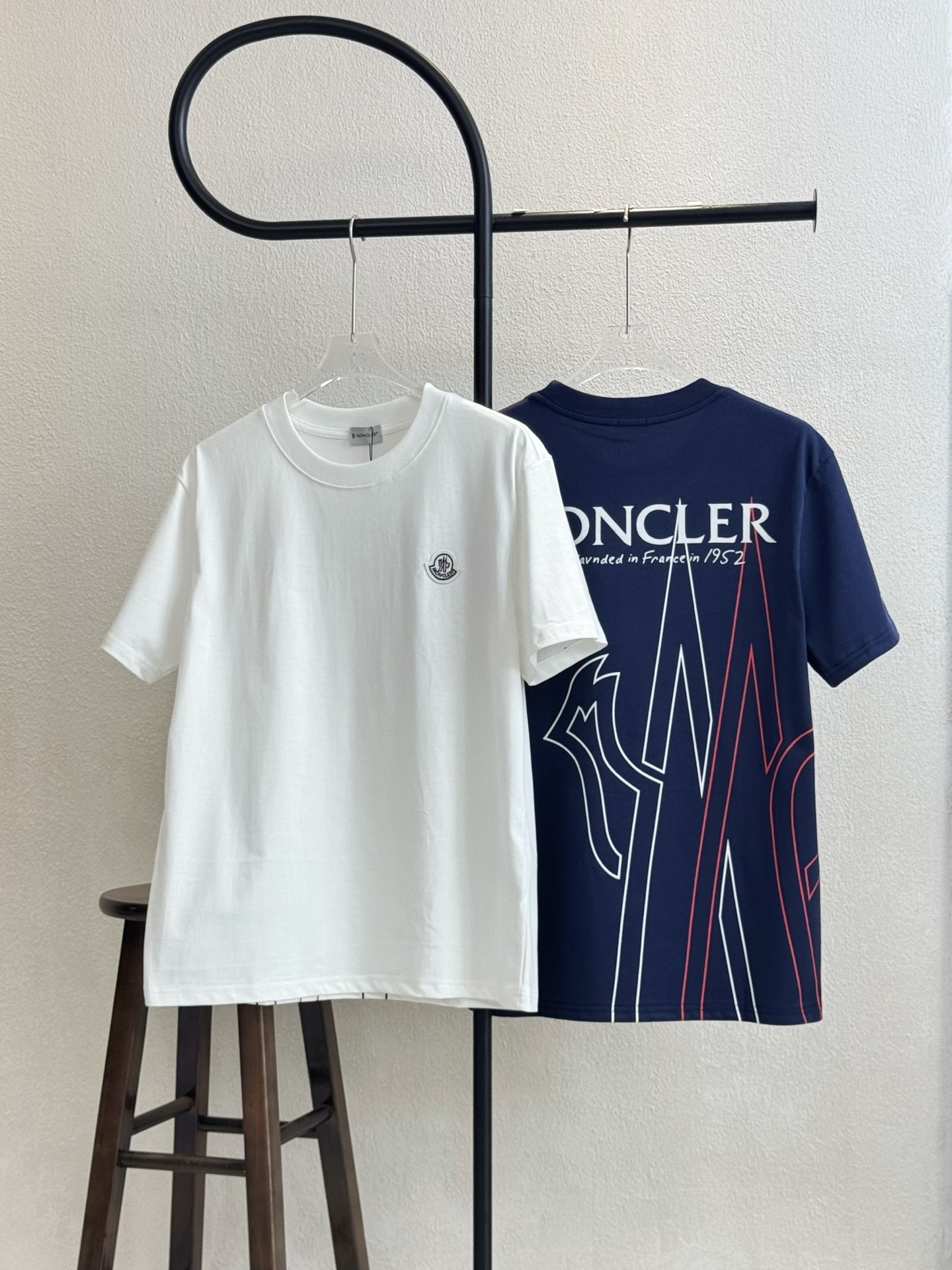 Mon New Arrival T-shirt 0023