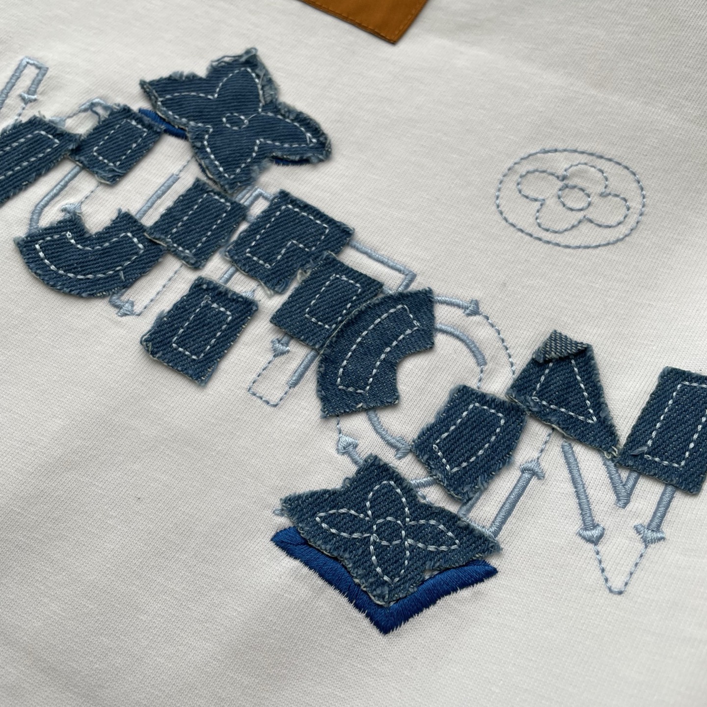 L T-Shirt 25ss New Style 0171