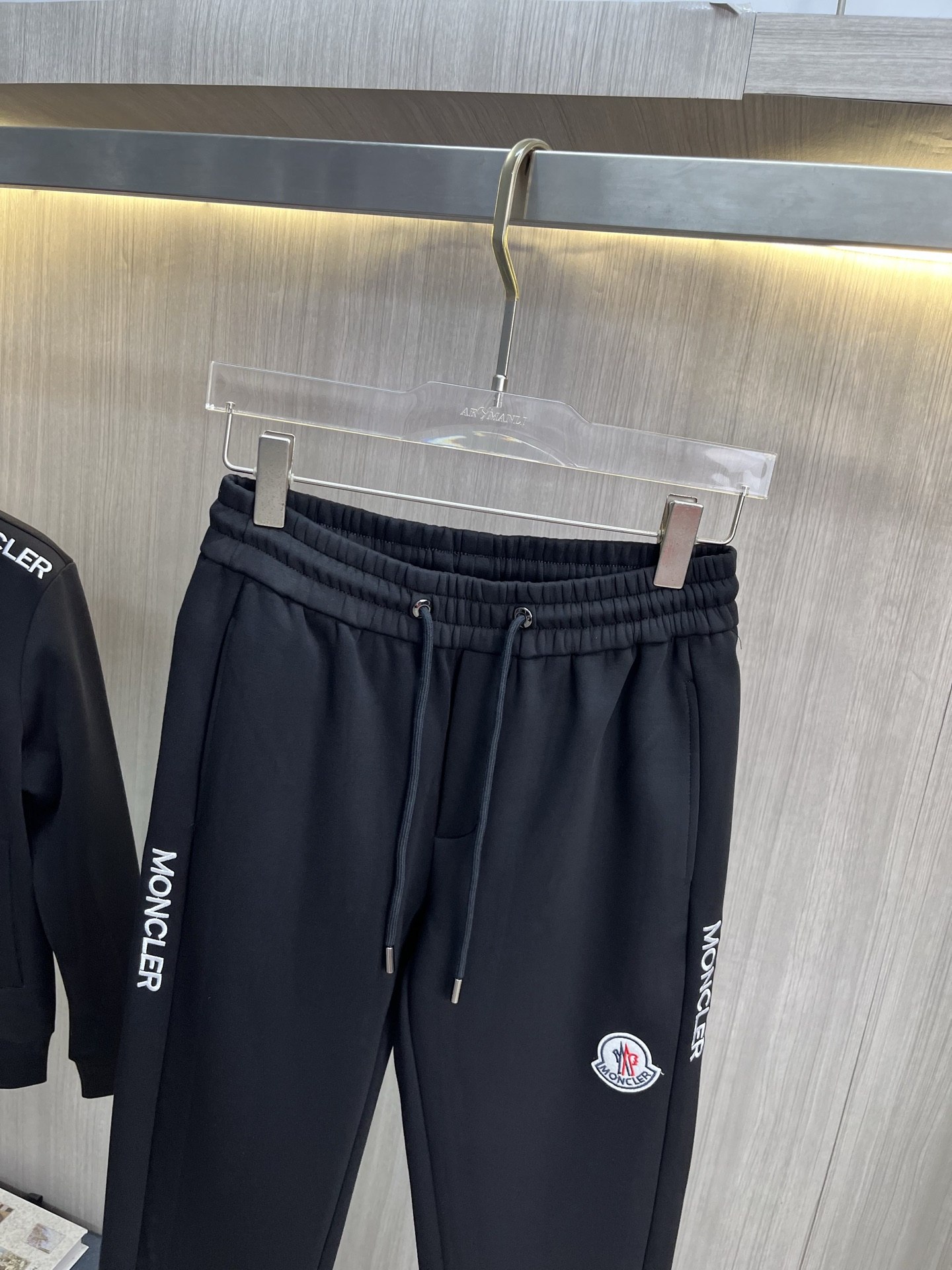 Mon new arrival sets 0040