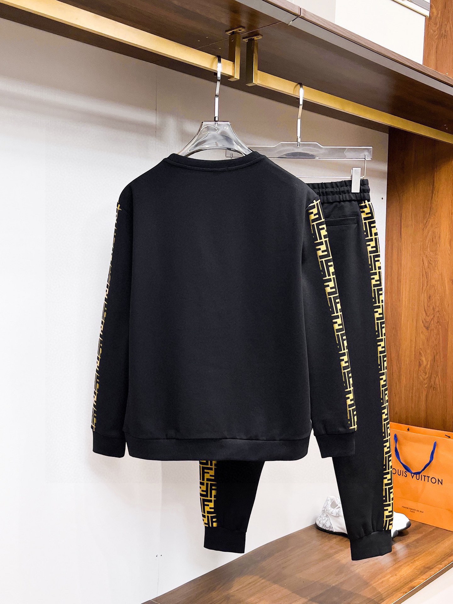 Fen new arrival hoodie set 002