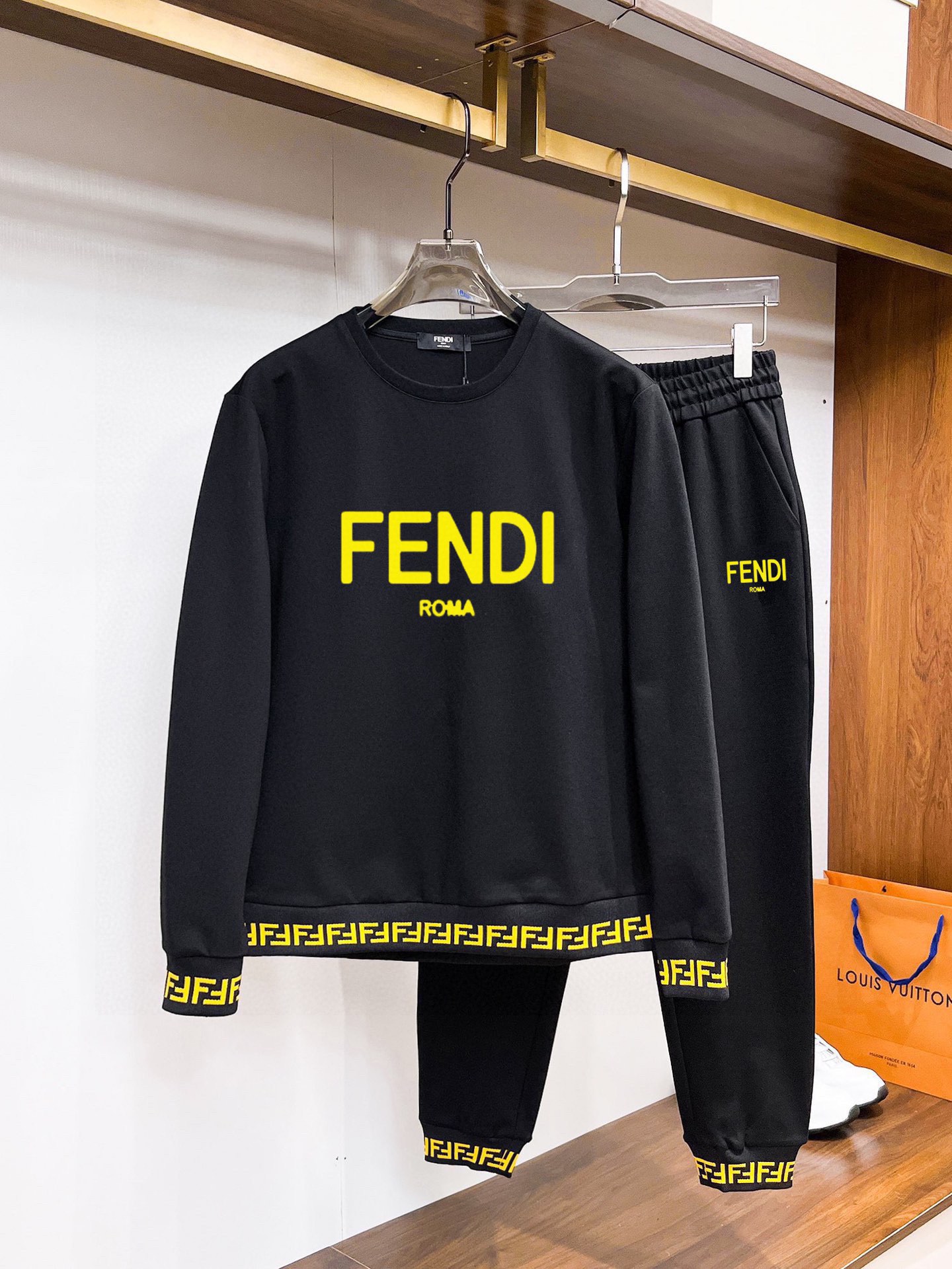 Fen new arrival hoodie set