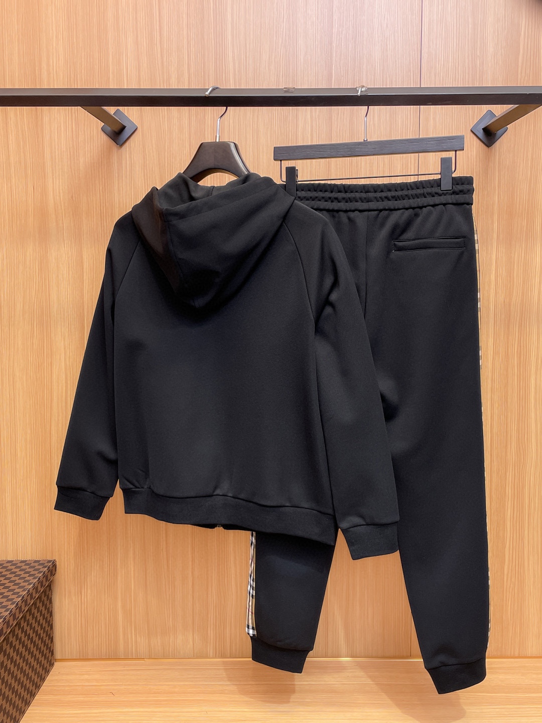 BB new arrival hoodie set 024