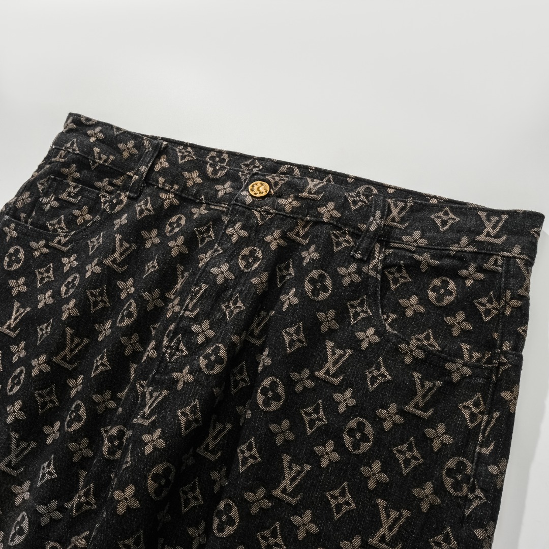 LV Shorts 0022