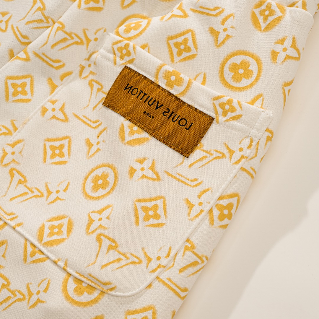 LV Shorts 0018