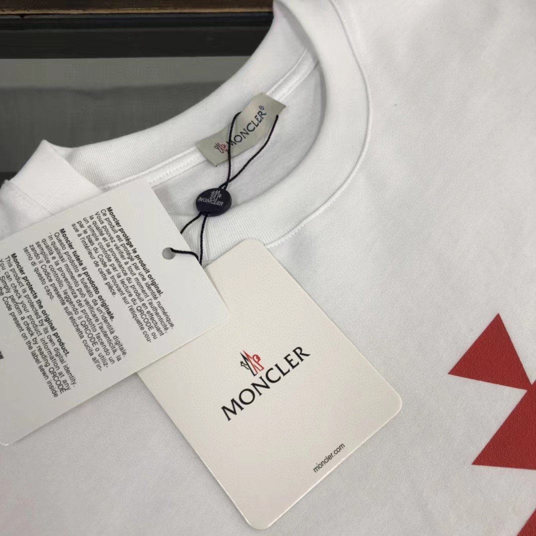 Mon New Arrival T-shirt 0022